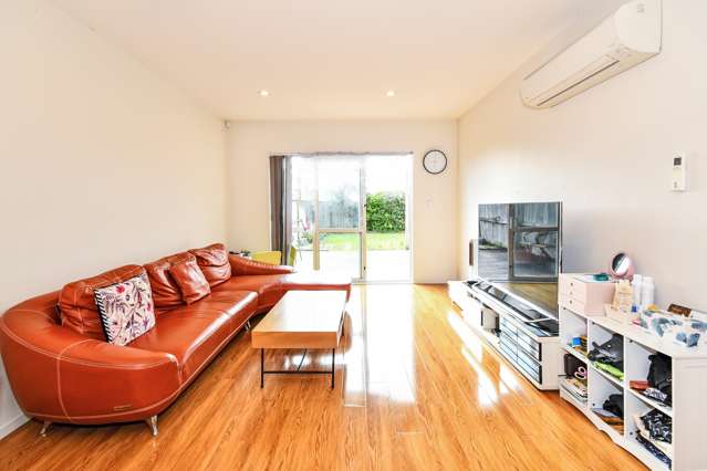 21 Rosewell Crescent Flat Bush_2