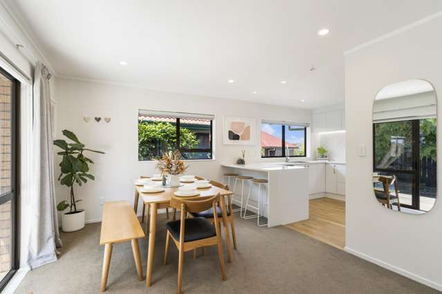 3/9 Billabong Place Botany Downs_4