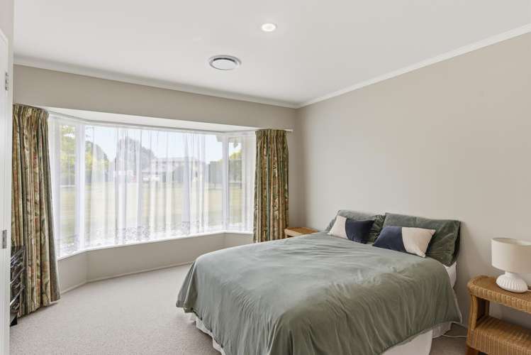 4 Lakewood Grove Levin_6