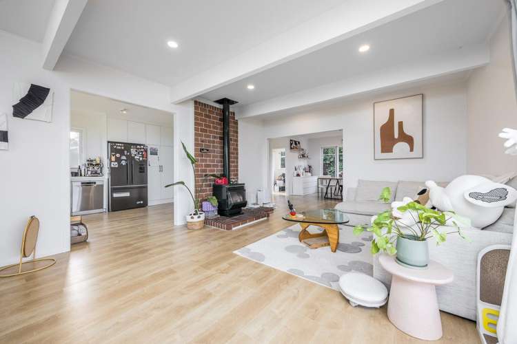 7 Chamberlain Road Massey_5