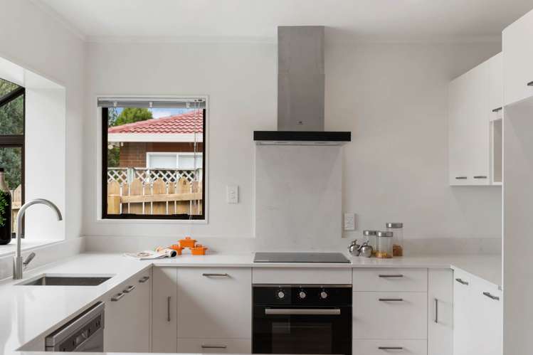 34 Meynell Court Glen Eden_19