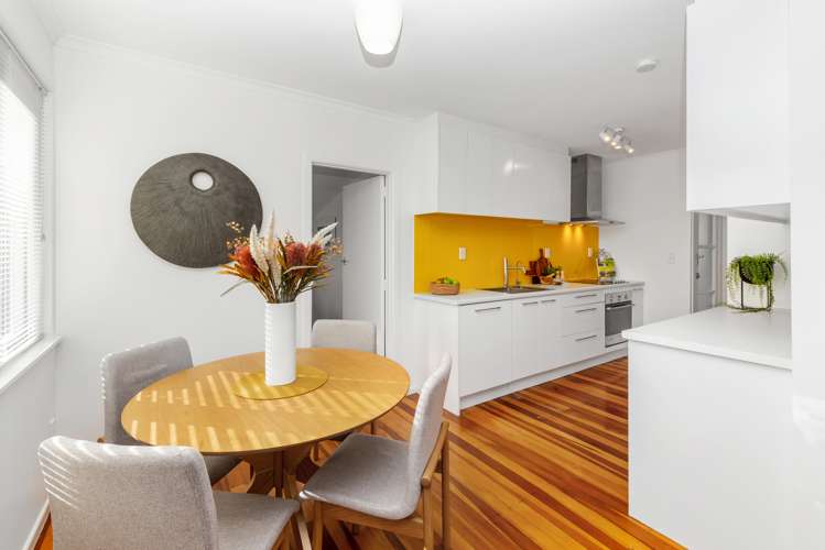 1/31 Sylvan Crescent Te Atatu South_6