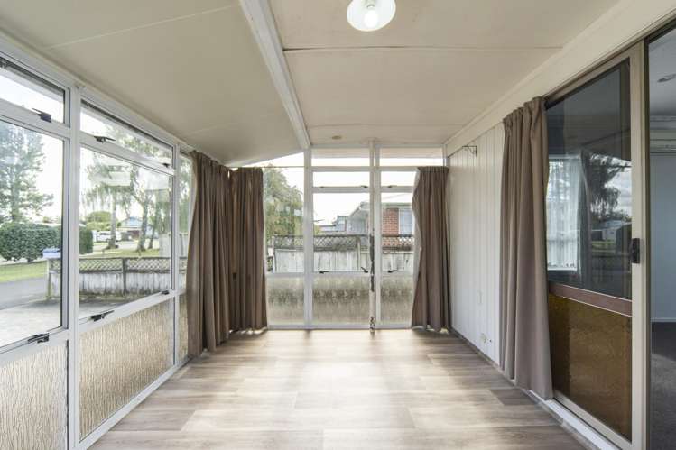 7 St Lukes Place Melville_9