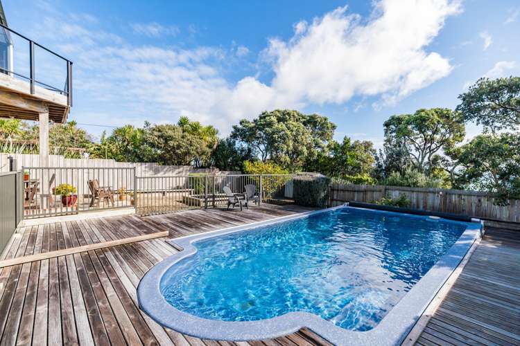 1418 Whangaparaoa Road Army Bay_22