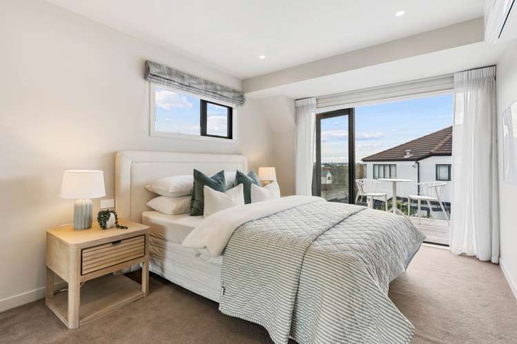 68 Long Drive St Heliers_16