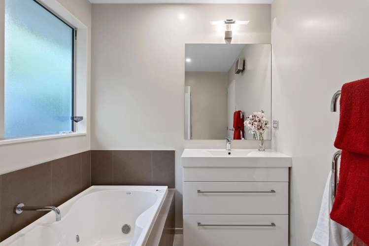 584B Madras Street St Albans_17