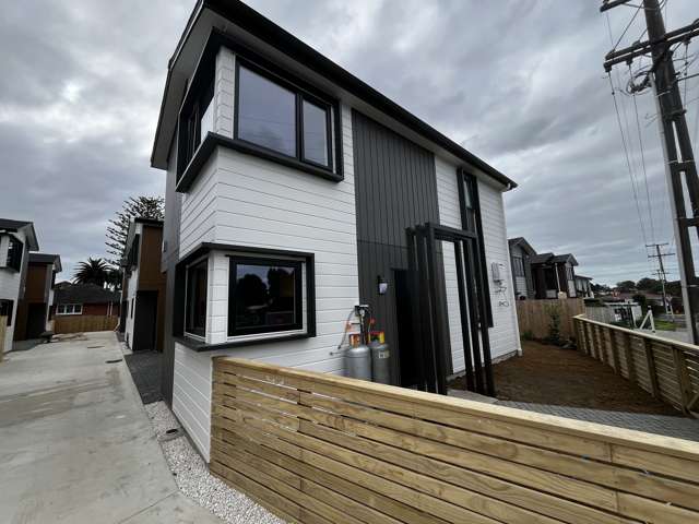 1/1 O'Connell Street Manurewa_1