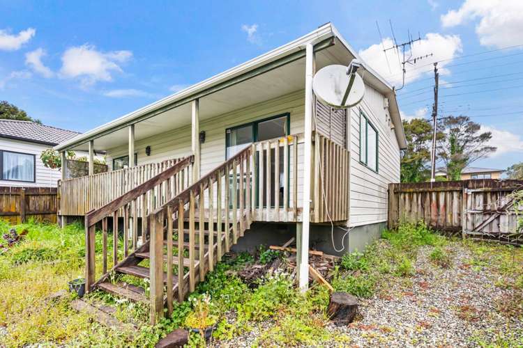 415 West Coast Road Glen Eden_12