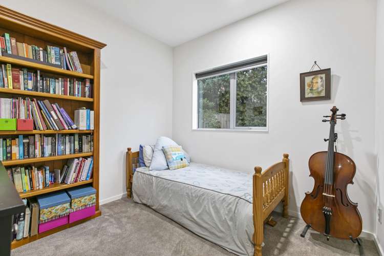 17 Bridget Court Red Beach_11