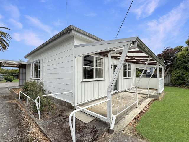 PAHIATUA - 3 BEDROOMS