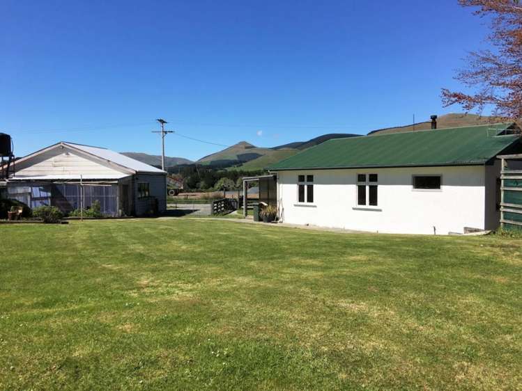 4 High Street Clinton and Surrounds_27