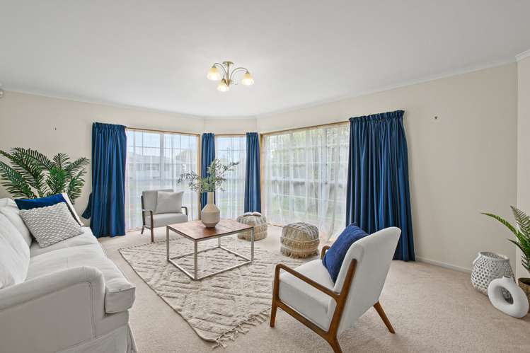 7 Kinross Drive Merrilands_9