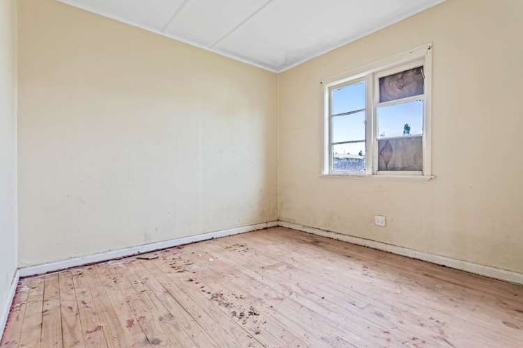 32 Clyde Street Tokoroa_9