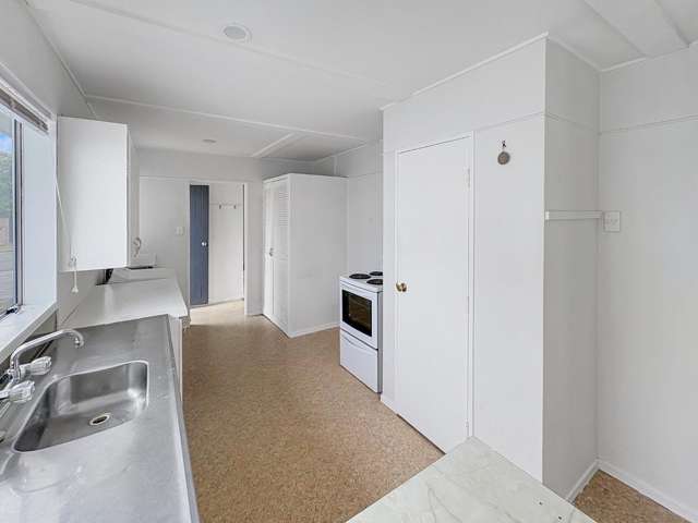 1 Strathmore Avenue 10516_2