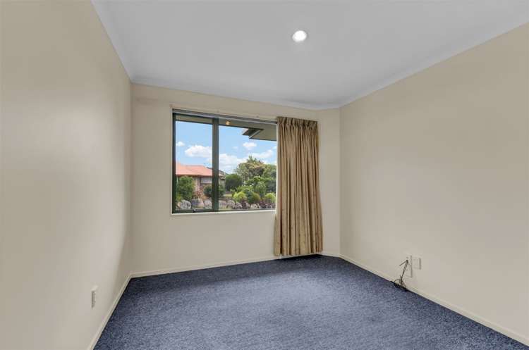 27 Kingsford Drive Stoke_14