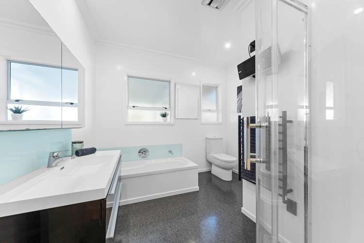 29 Curtis Street Okato_11