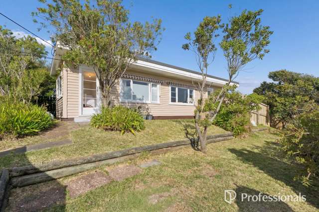SUNNY HOME NEAR THE BEACH!