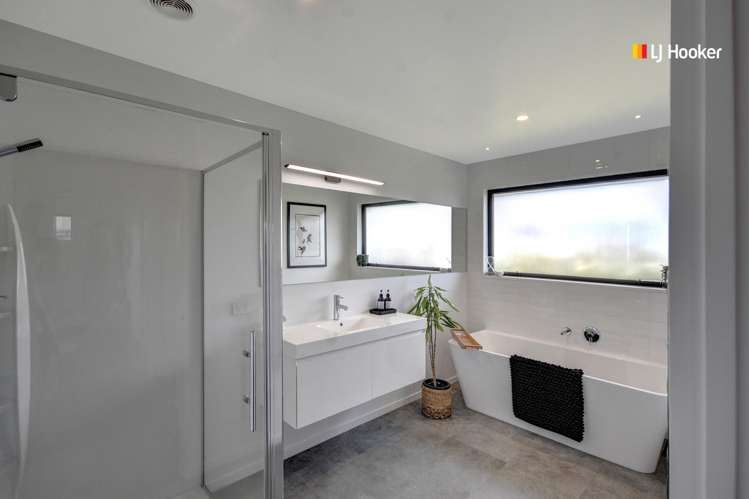 10 Kinloch Place Mosgiel_13