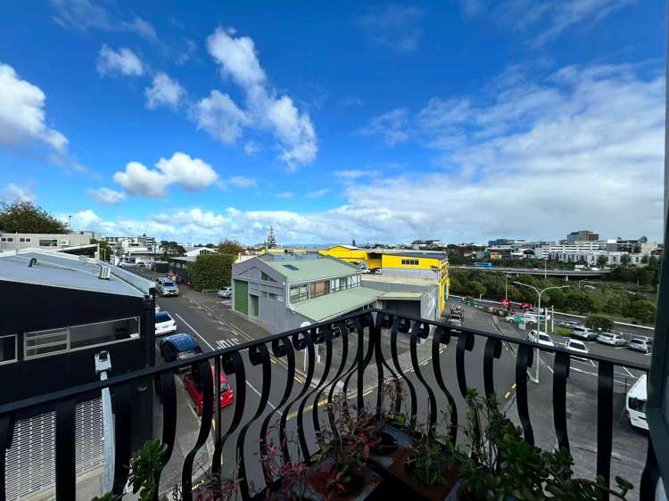 3k/30 Randolph Street Eden Terrace_9