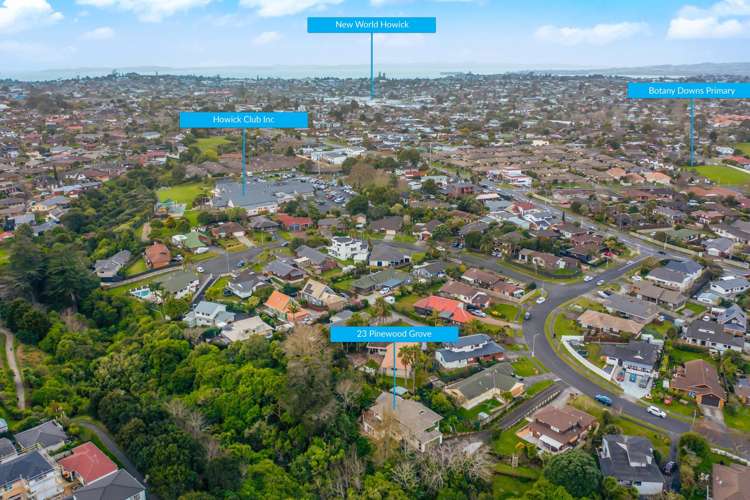 23 Pinewood Grove Botany Downs_26