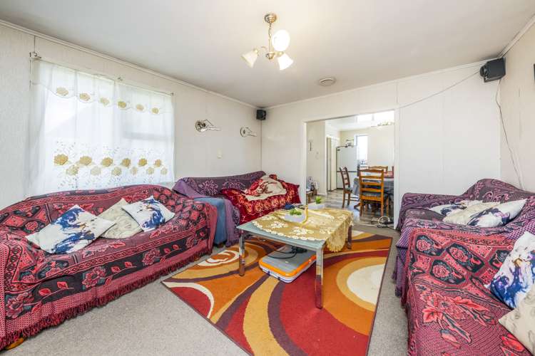 116 Clayton Avenue Otara_5