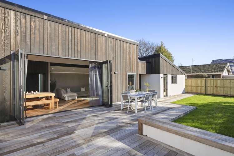 19 Dunbarton Street Redwood_26