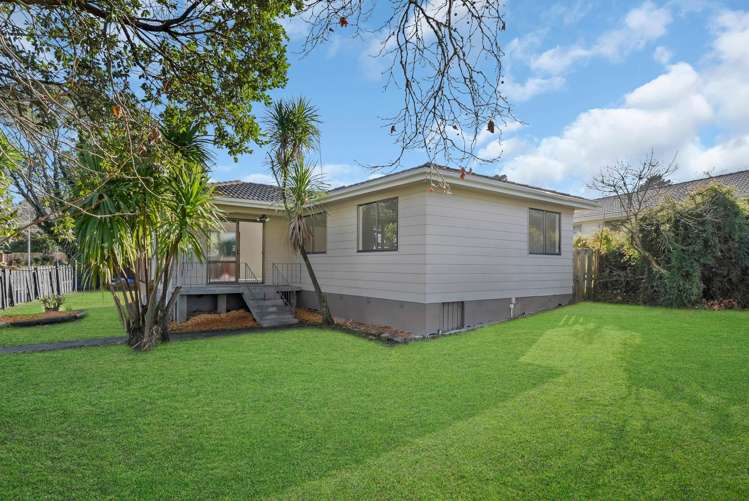 6 Redcrest Avenue Red Hill_18