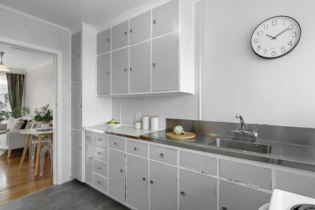 2/1 Saulbrey Grove Woburn_4