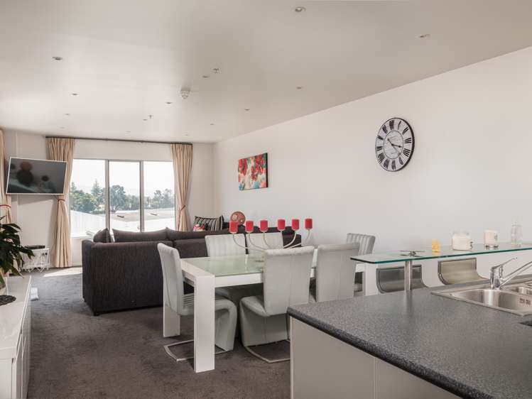 17/90 Customhouse Street Gisborne_5