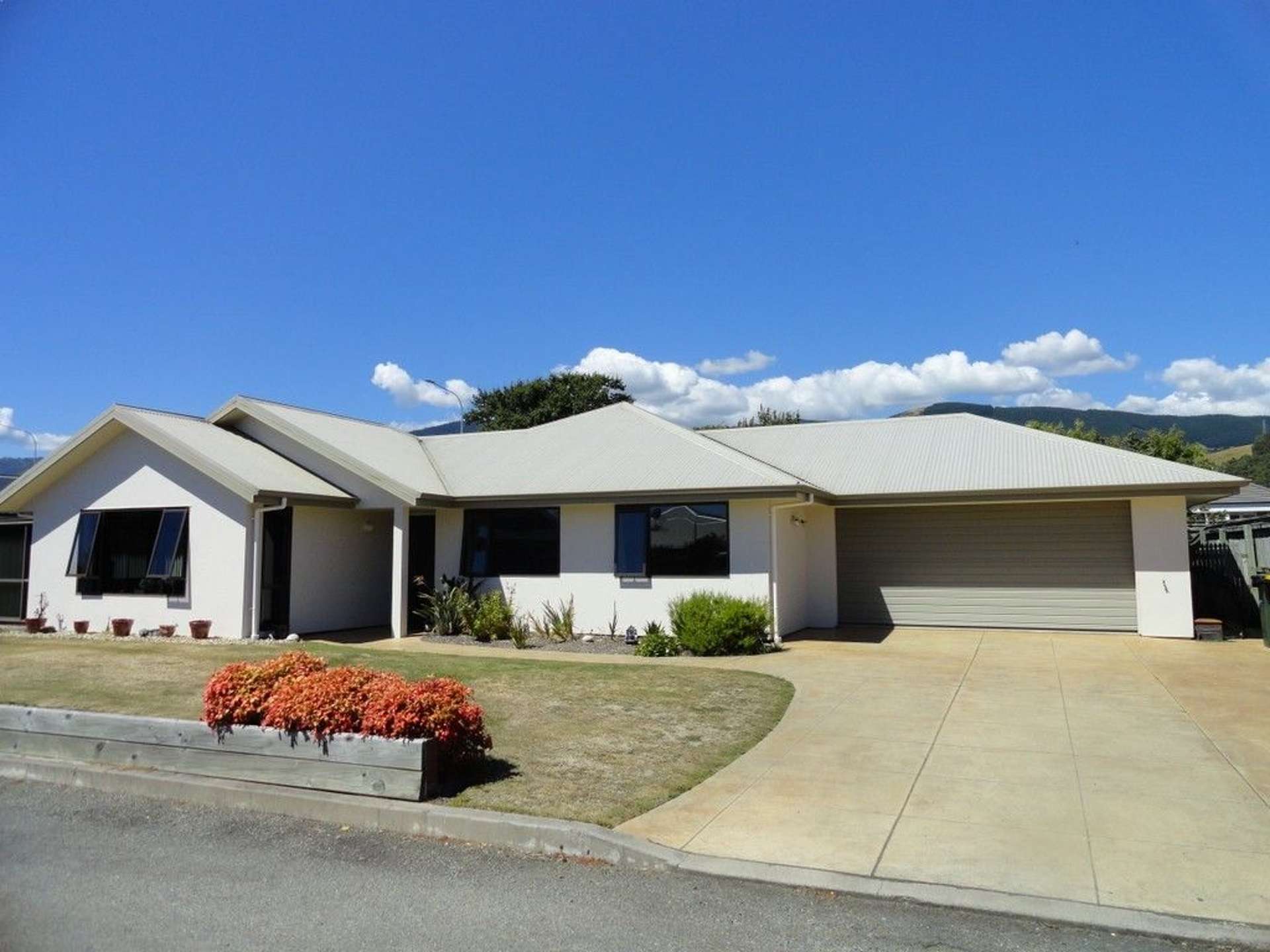 4 Standish Place Stoke_0