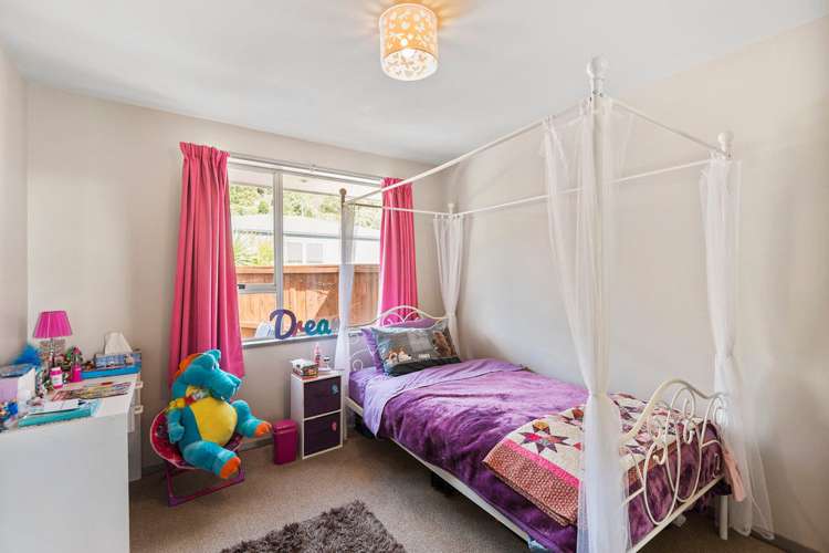 2/4 Stedley Place Heathcote Valley_8