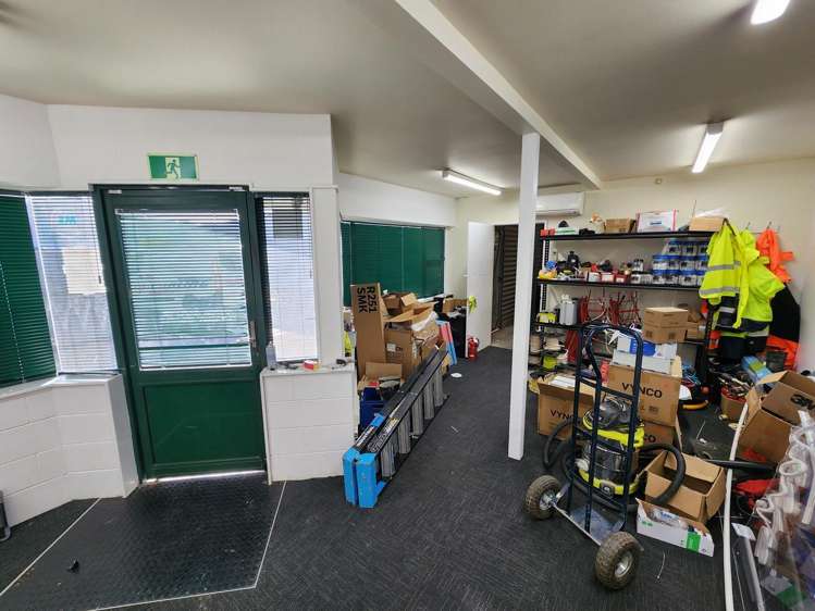 Unit 1/22 Railway Avenue Lower Hutt_12