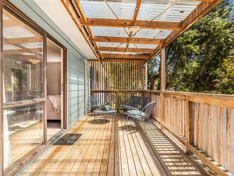 7 Panzic Place Glen Eden_19