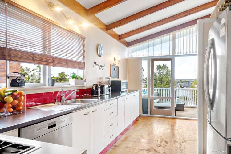 12 Mcfadzean Drive Blockhouse Bay_8