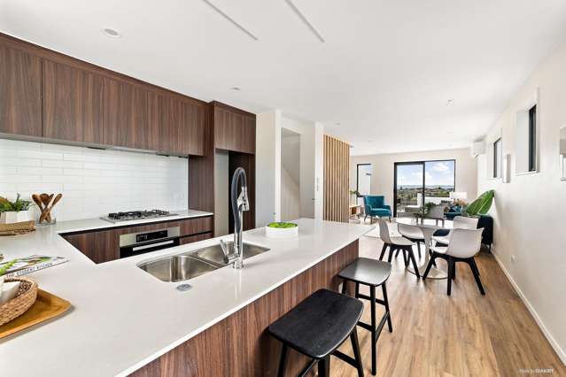 Rangi Zone - Modern Living with Sea Views