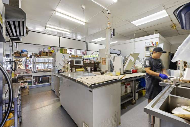 37-39 Bow Street Raglan_12