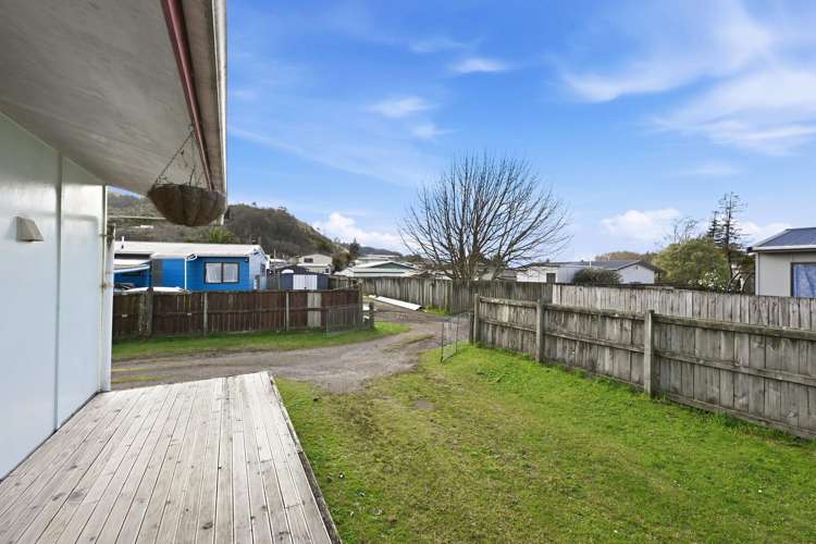 20A Grayson Avenue Mangakakahi_10