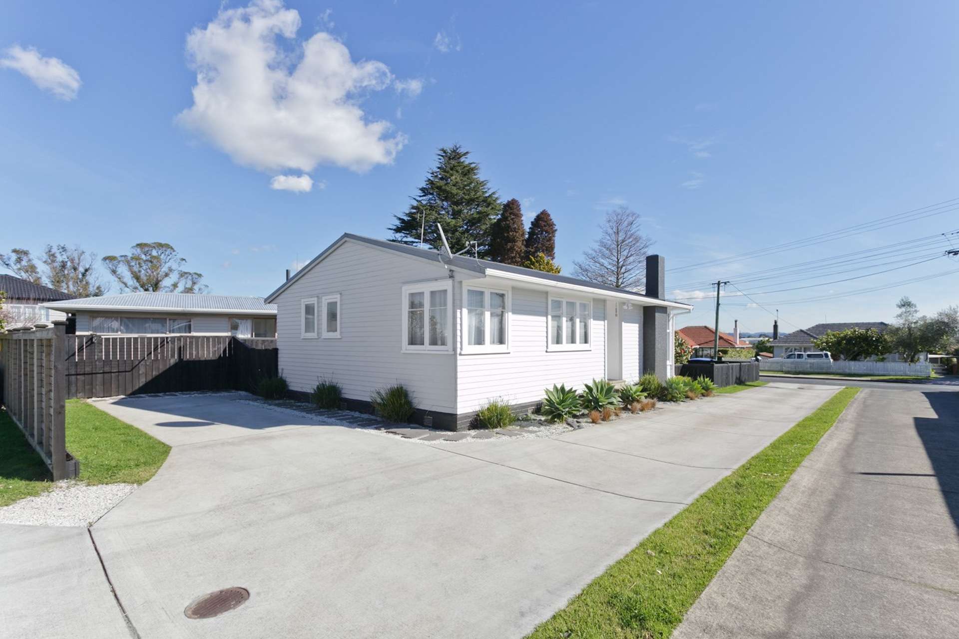 22 Kirrie Avenue Te Atatu South_0