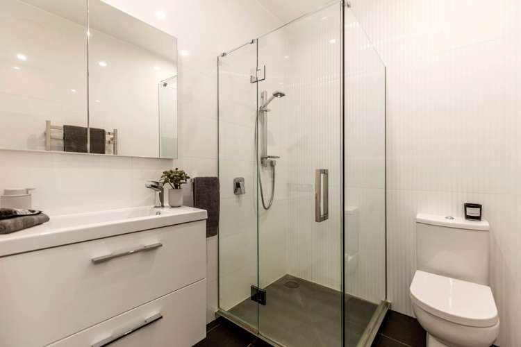 06/54g Surrey Crescent Grey Lynn_11