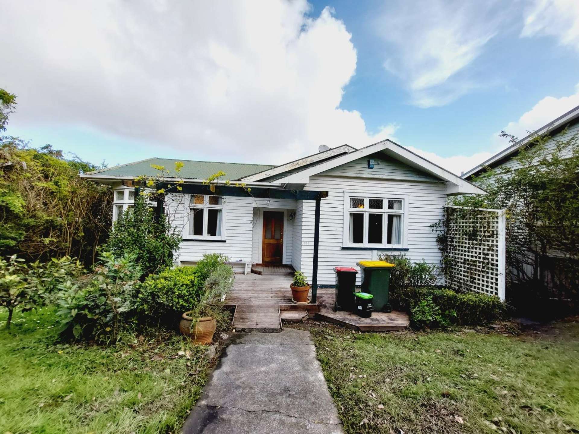 556 New North Road 1703_0