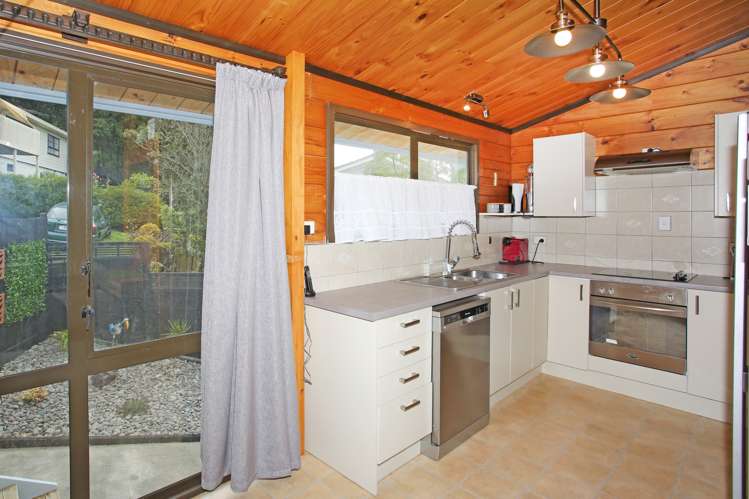 13 Chrisarda Place Red Hill_5