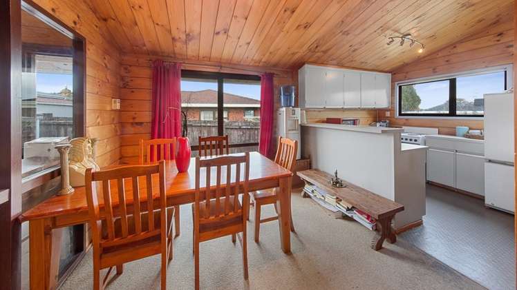 2/3 Rogers Road Manurewa_3