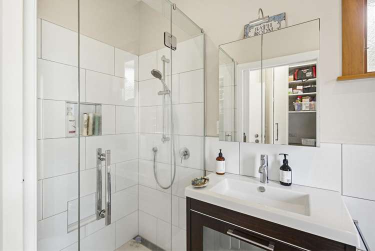 7 Tangahoe Street Paekakariki_18