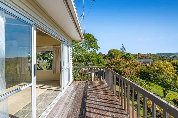 16 Pohutukawa Avenue Red Beach_15