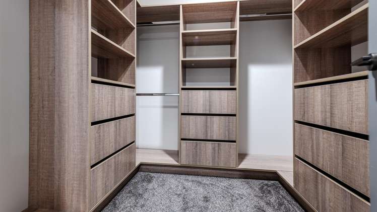 14 Greenstead Close Flat Bush_34