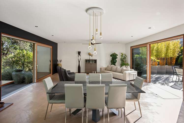 6 Robinson Road_5