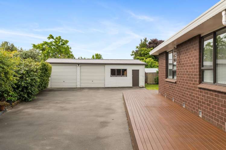 23 Momorangi Crescent Redwood_10