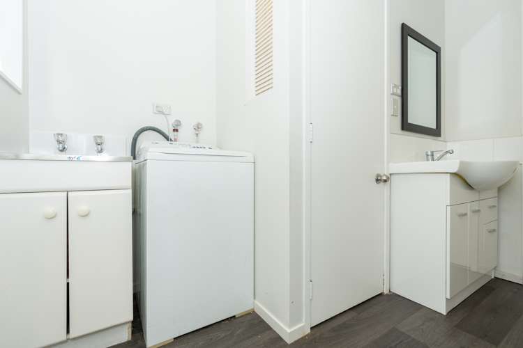 23 Knighton Road Hillcrest_18