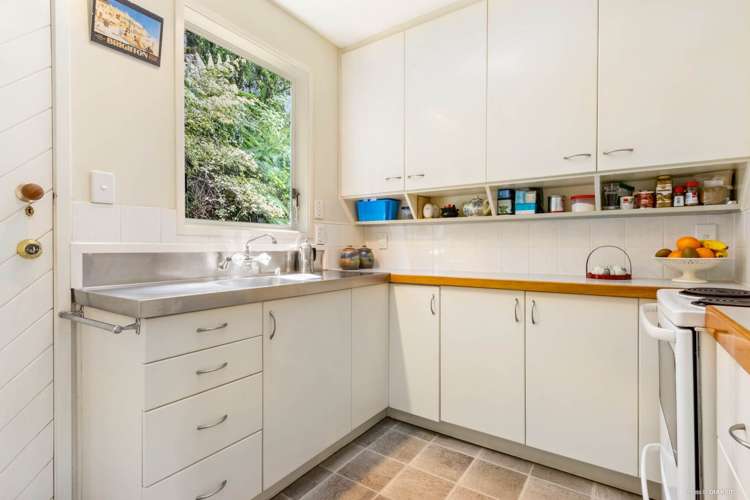 74 Park Road Titirangi_7