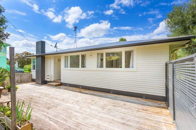 19 Kelwyn Road Kelston_4